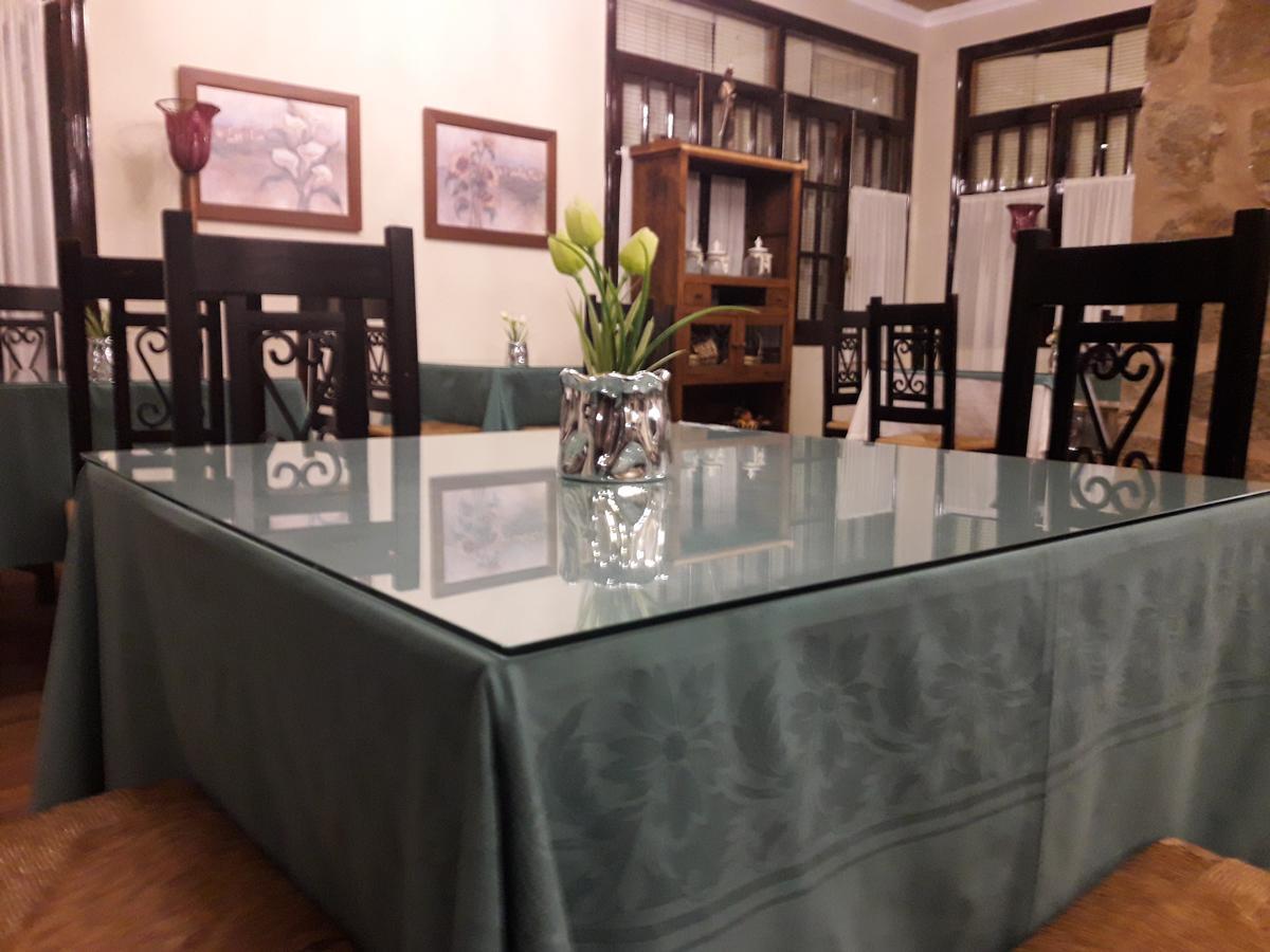 Hostal Hispalis Майрена дел Алкор Екстериор снимка