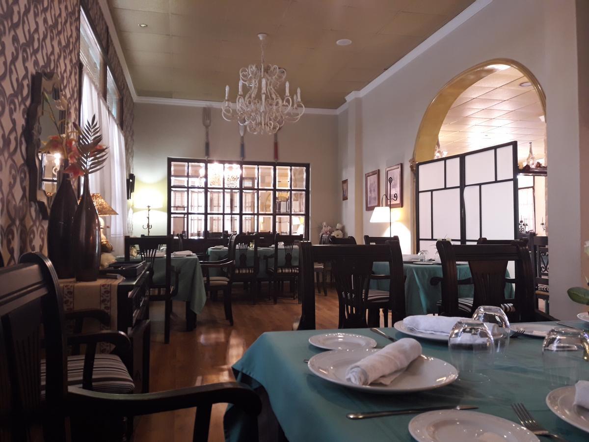 Hostal Hispalis Майрена дел Алкор Екстериор снимка