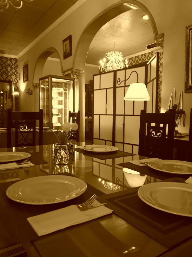 Hostal Hispalis Майрена дел Алкор Екстериор снимка