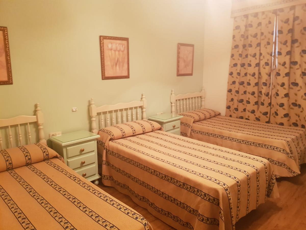 Hostal Hispalis Майрена дел Алкор Екстериор снимка