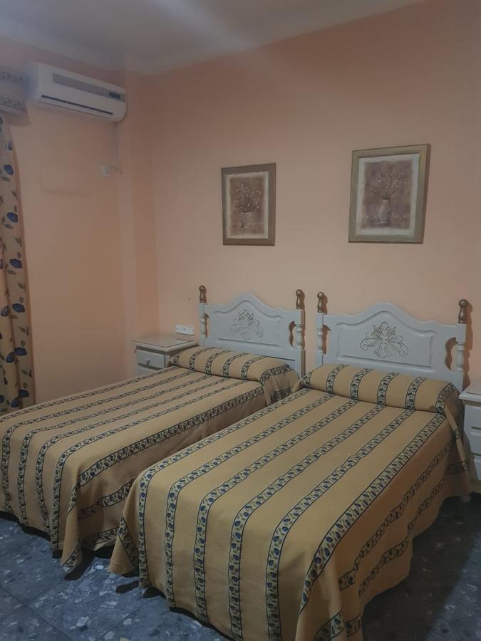 Hostal Hispalis Майрена дел Алкор Екстериор снимка